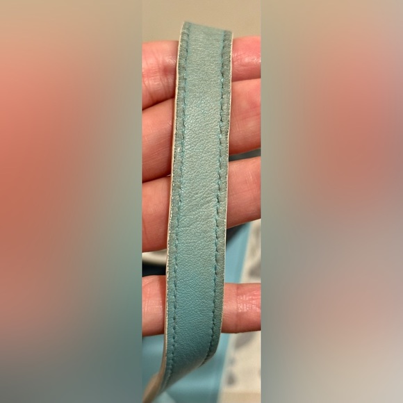 Stunning Coach Purse WITH Matching Wallet - Picture 15 of 16